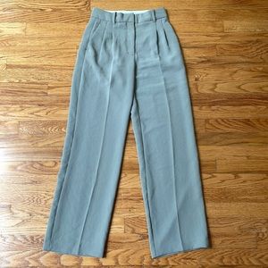 Aritzia Effortless Pants Pale Green/Gray - Size 2